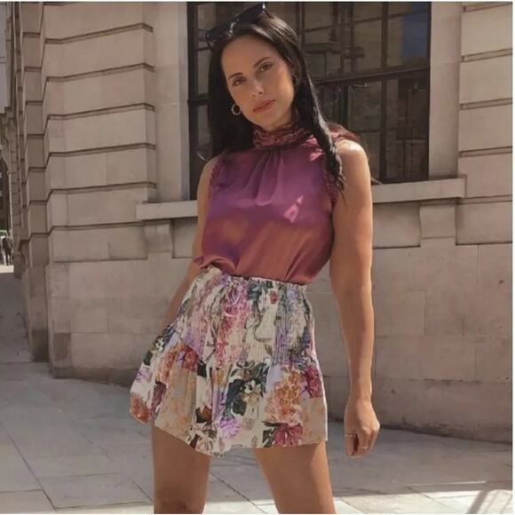 Zara Floral Patchwork High Rise Flowy Shorts Size Medium Blogger Favorite - Picture 10 of 10